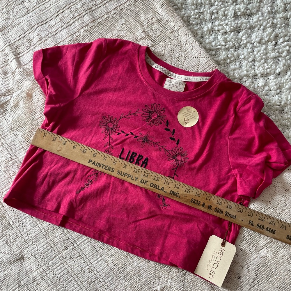 libra tee - Picture 5 of 6